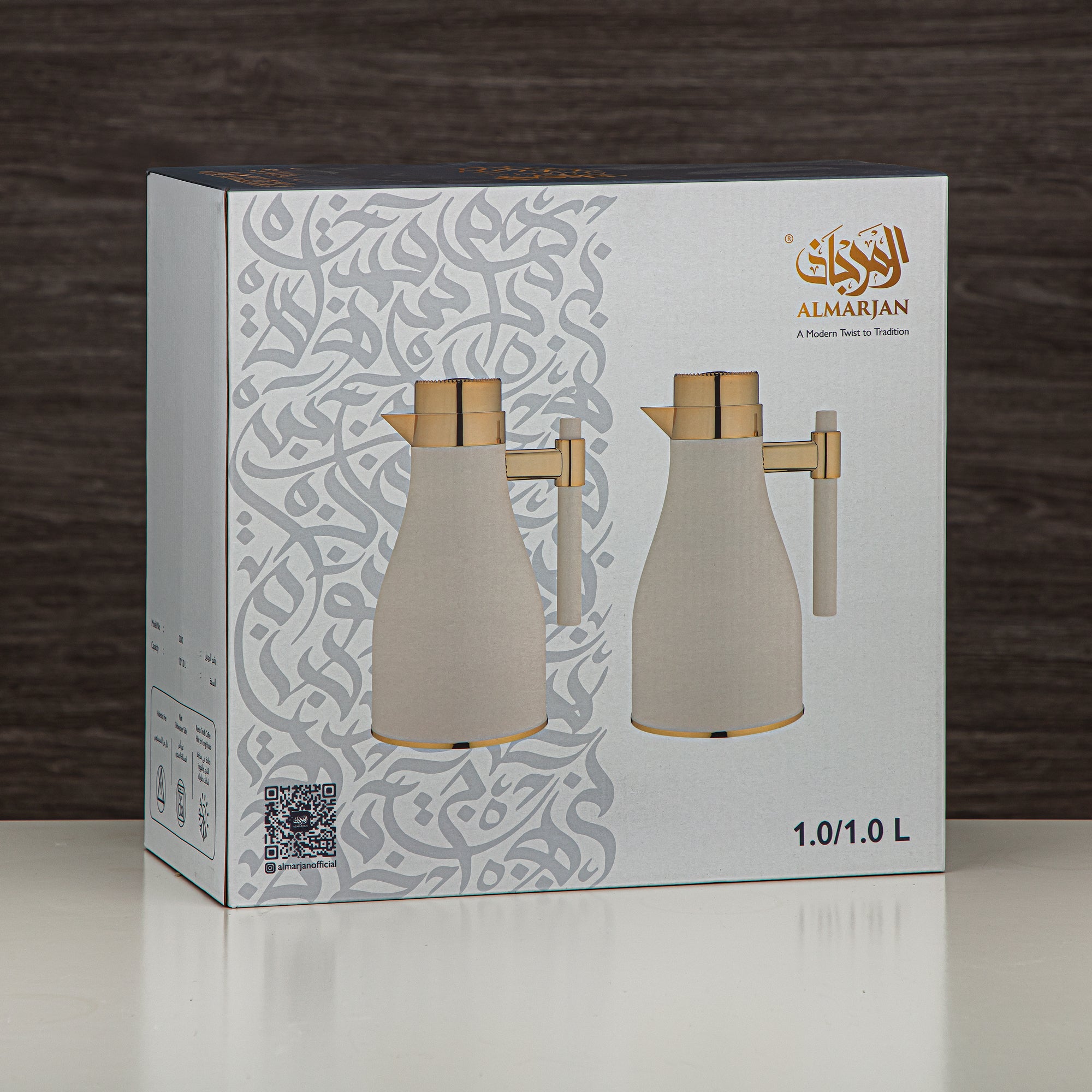 Almarjan Vacuum Flask Set ABS Push Button 1L + 1L Matt Gun Black & Matt Gold (GOK-NBK-MNBK-MG) - Elegant Serving
