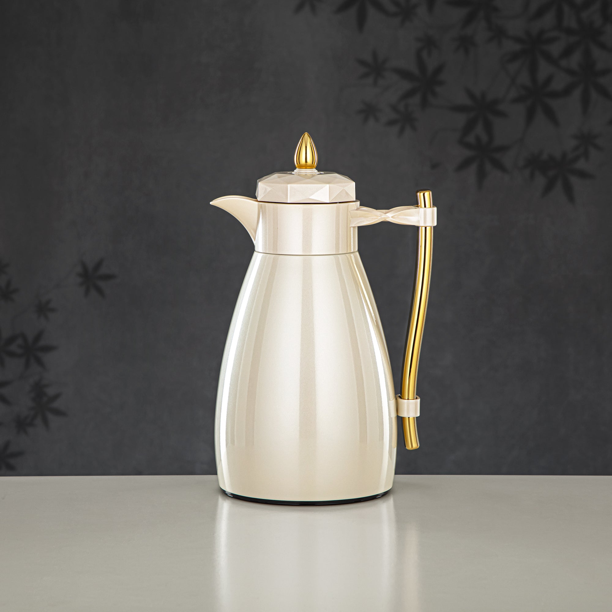 ألمرجان طقم ترامس، زر ضغط - 1 لتر + 1 لتر، أبيض لؤلؤي وذهبي (FG806AB-100 PW/G) - تقليد الشاي والقهوة