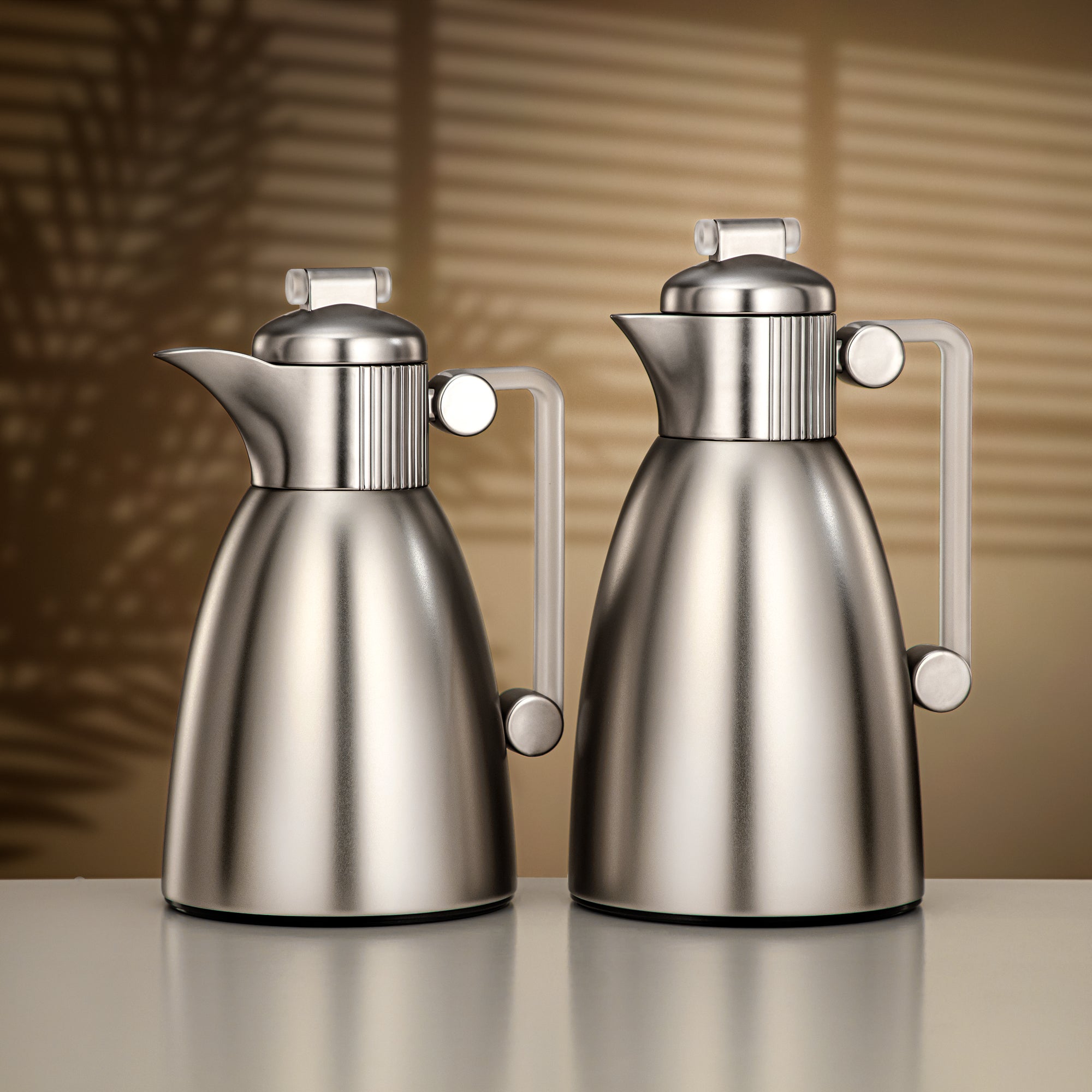 Almarjan Vacuum Flask Set 0.7L & 1L Matt Nickel & Frost