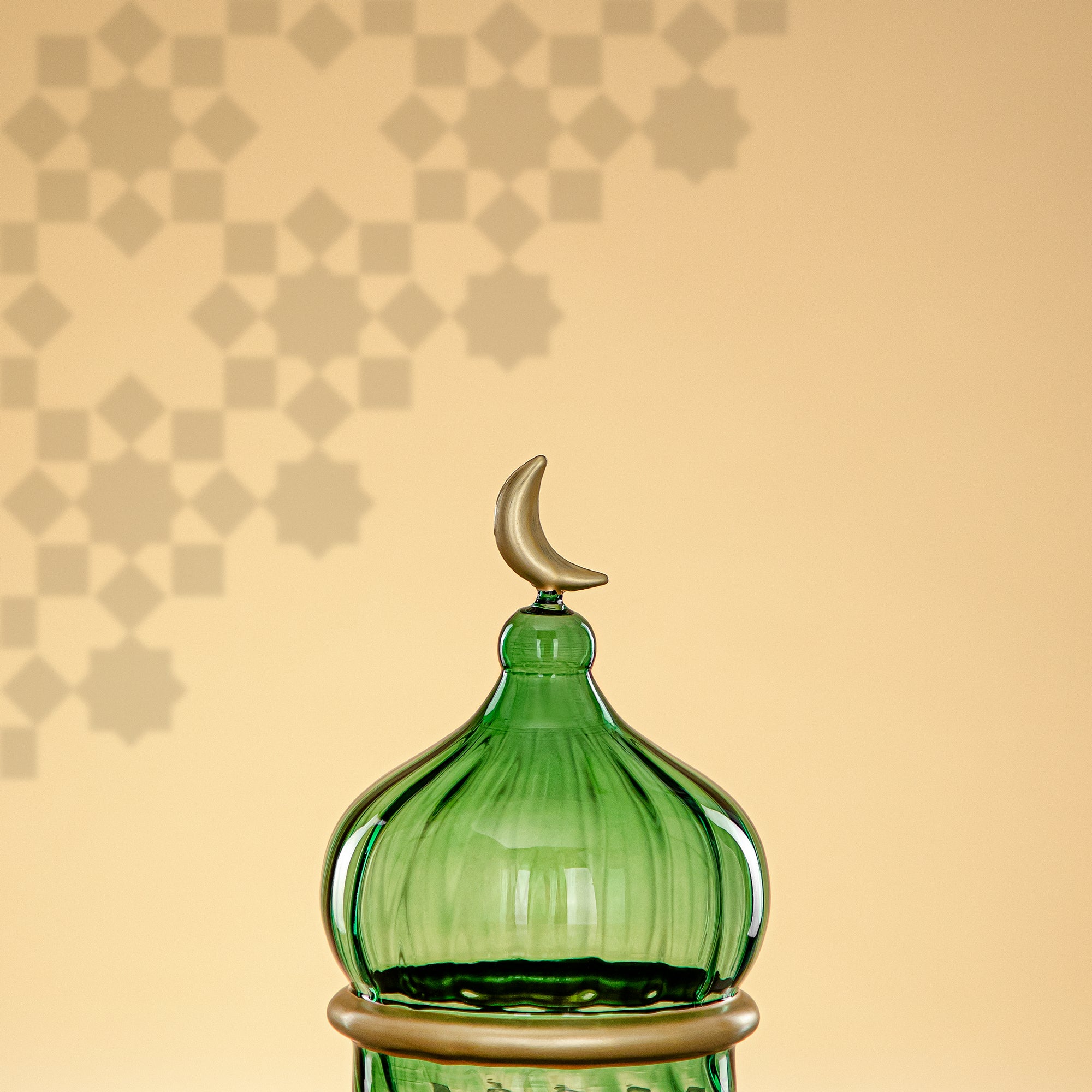 Almarjan Minaret Table Decoration 17cm x 11cm Transparent Green with Golden Lines & Crescent Moon – Noor Al Layali